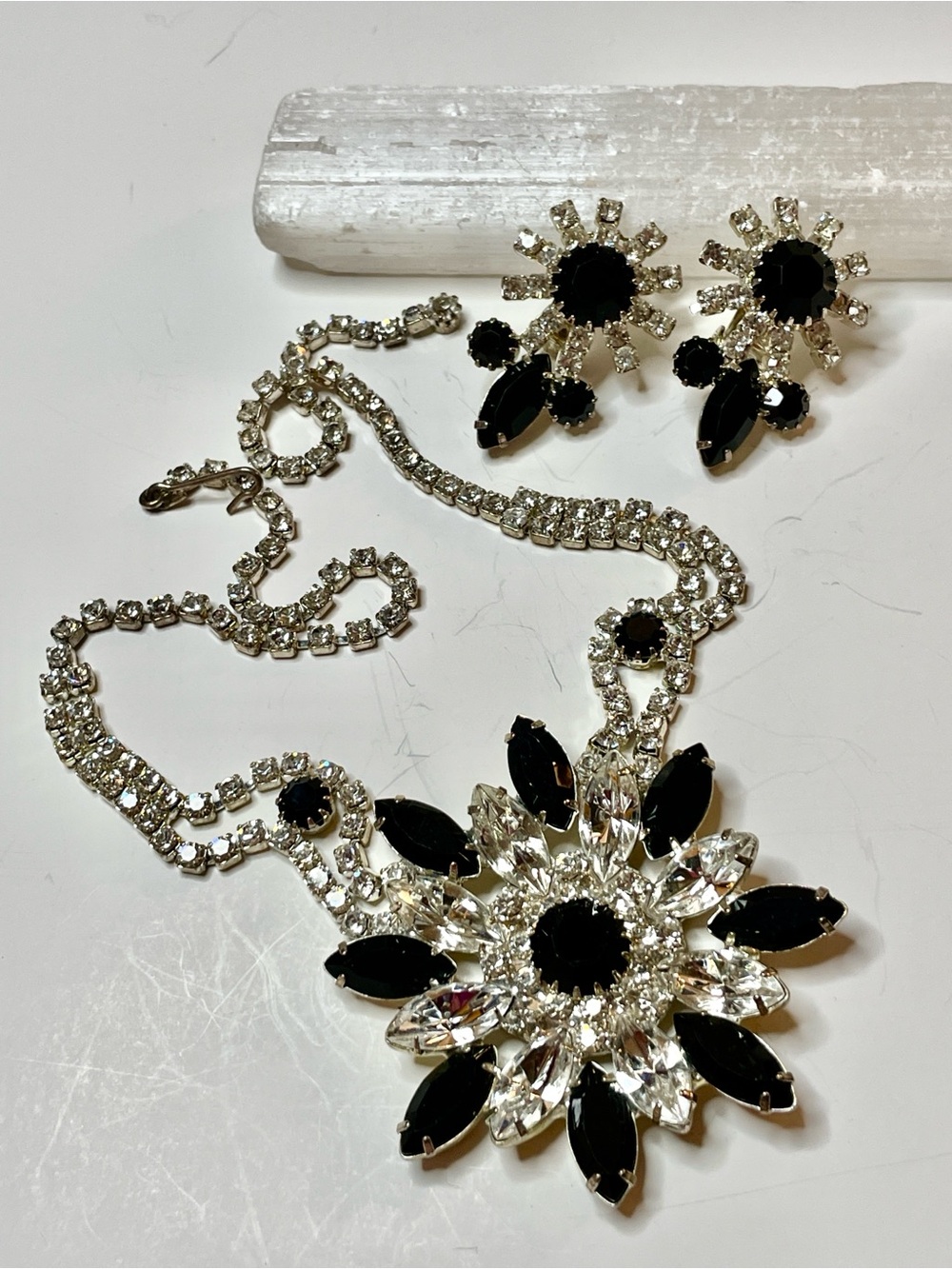 Vintage demi-parure Black Rhinestone Crystal Starburst Necklace & Clip Earrings